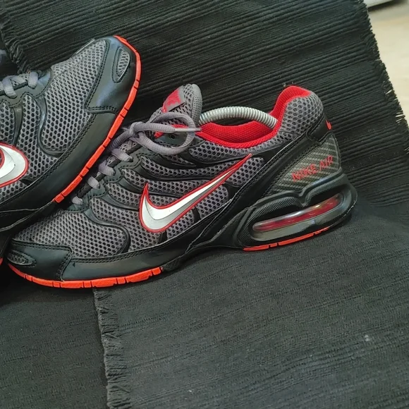 Nike Air Max Gray and Red Sneakers - Picture 2 of 16